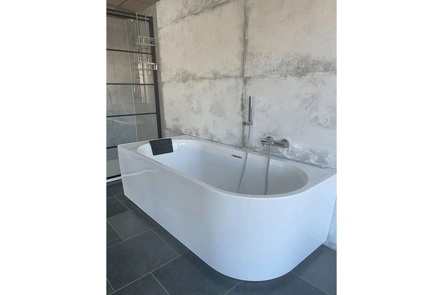 02 Badewanne Lux Kelmis