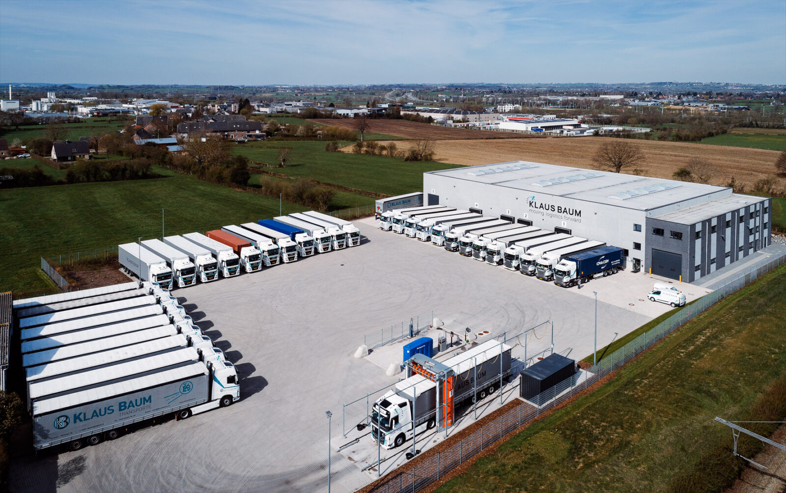 03 Klaus Baum Lager Transporte Logistik 1600x1003